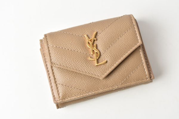 24020112 ysl 2 Saint Laurent Tri fold Wallet Monogram YSL Quilted Beige