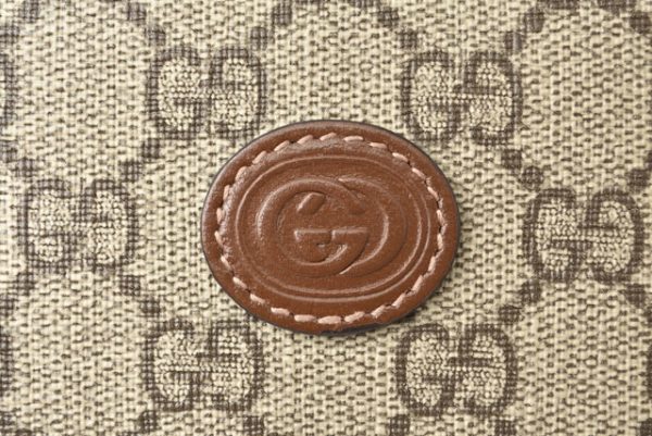 24040211 g 4 GUCCI Wallet Soho Interlocking G Leather Brown