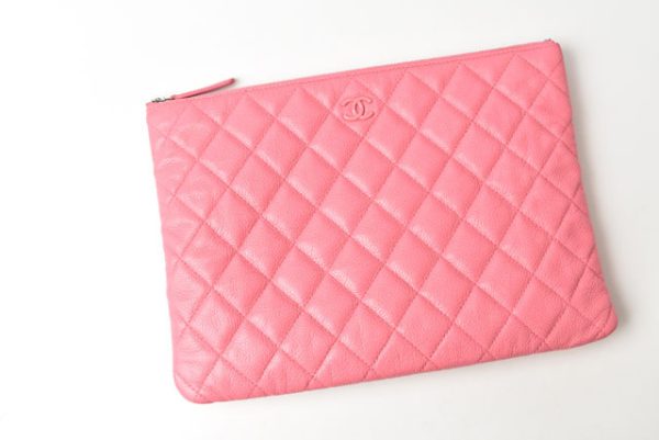 24040227 ch 3 Chanel Flat Pouch Matelasse Caviar Skin Clutch Bag Pink