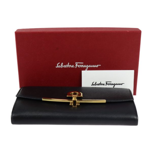 2431031001030 10 Salvatore Ferragamo Gancini Leather Flap Wallet Black