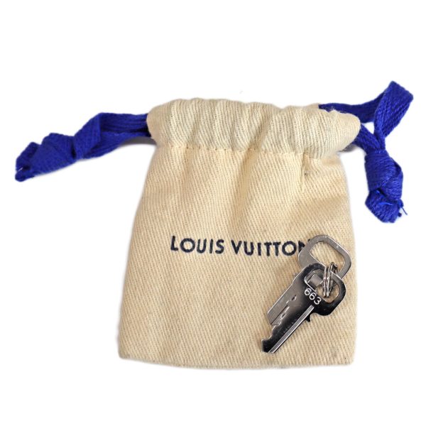 24320920 Louis Vuitton Take Off Tote Bag Blue