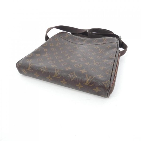 2600059523871 3 b Louis Vuitton Trotter Bobur Shoulder Bag Monogram