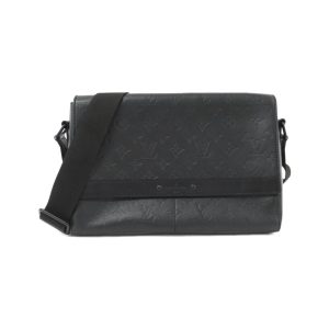 2600068469191 1 b PRADA Saffiano Clutch Black Prada Bag