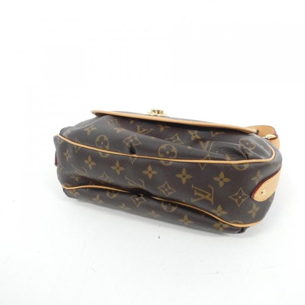 2600069138218 3 b Louis Vuitton Thuram PM Shoulder Bag Monogram