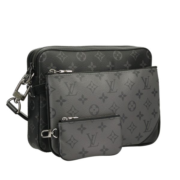 2700001858584 2 Louis Vuitton Trio Messenger Black