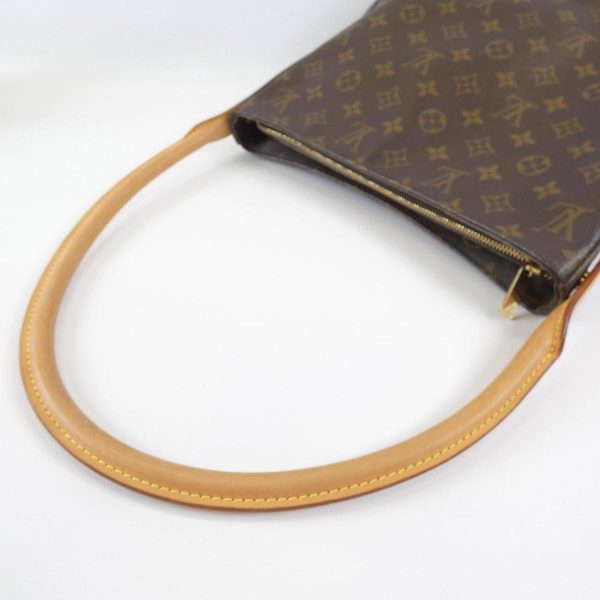 2700038523349 4 b Louis Vuitton Looping GM Shoulder Bag Monogram