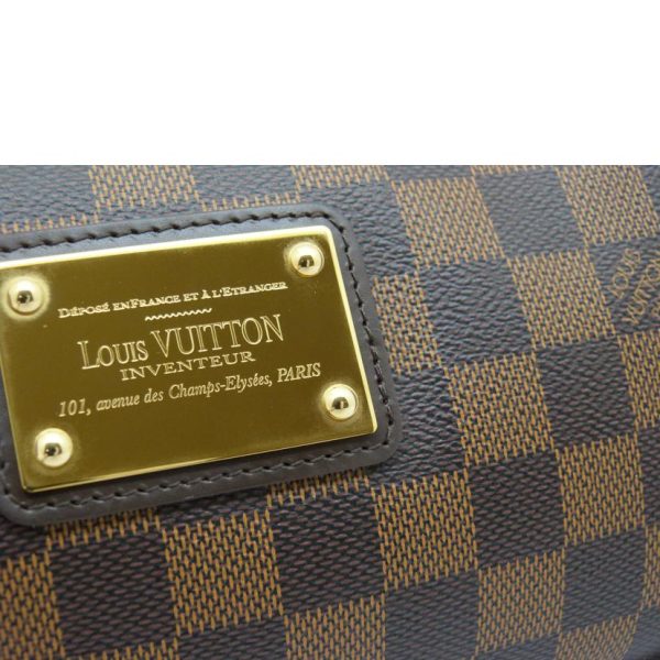 31147 7 Louis Vuitton Eva