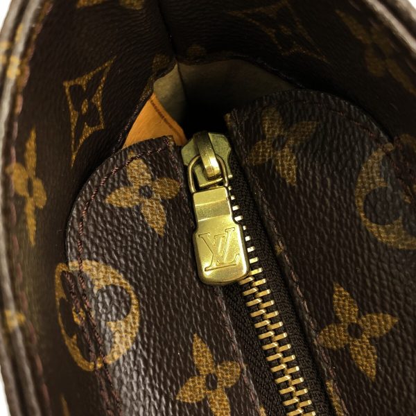 36401458 11 Louis Vuitton Luco Monogram Tote Bag