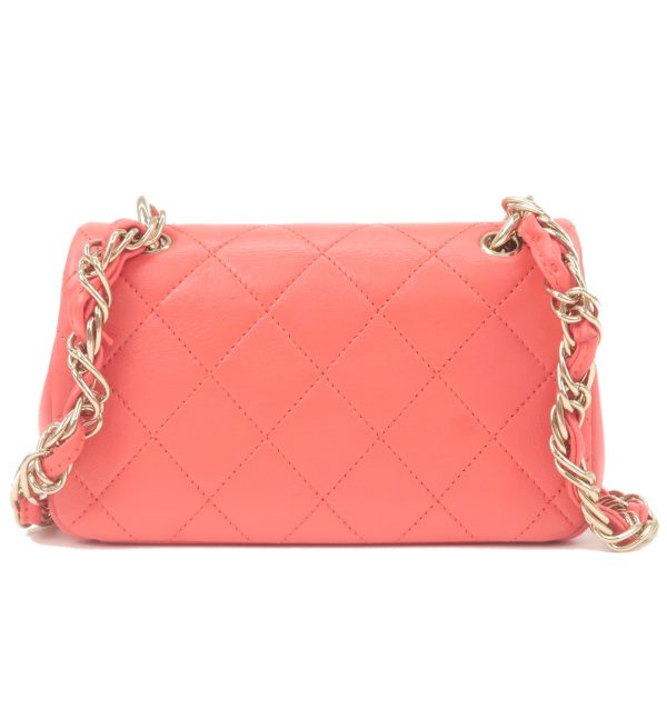 36749 15 2 Chanel Mini Matelasse Crossbody Chain Lambskin Shoulder Bag Pink