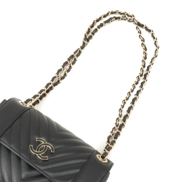 36762 4 4 Chanel Matelasse Chevron Lambskin Shoulder Bag Black