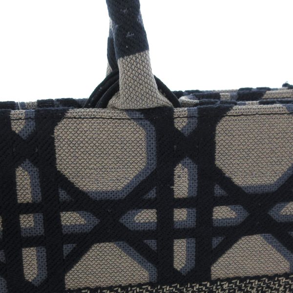 37907645 13 Christian Dior Book Tote Medium Macro Cannage Embroidery Jacquard Navy