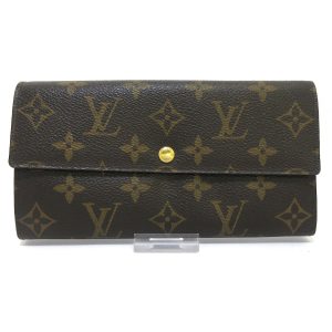 37941071 1 Gucci Shoulder Bag GG Marmont Black