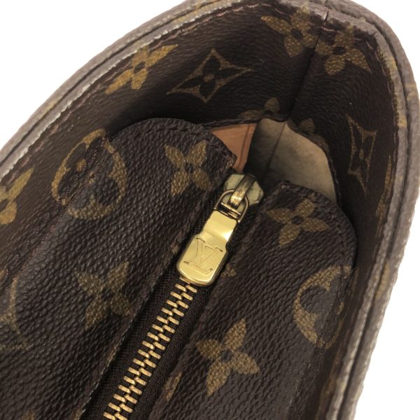 37943506 11 Louis Vuitton Luco Monogram Tote Bag