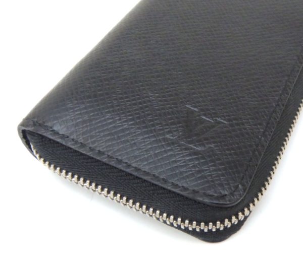 OLYMPUS DIGITAL CAMERA Louisvuitton Coin Case Zippy Coin Purse Taiga Black