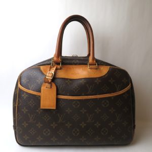 4 lv211008 1 Louis Vuitton Petit Noe Shoulder Bag Monogram Canvas