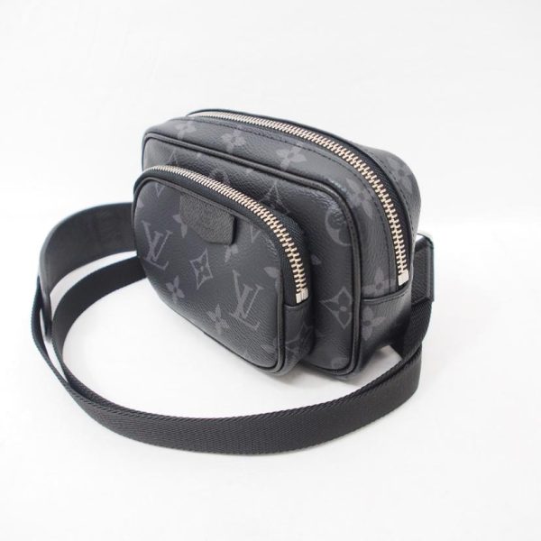 40971 2 Louis Vuitton Outdoor Pochette Tigarama Black