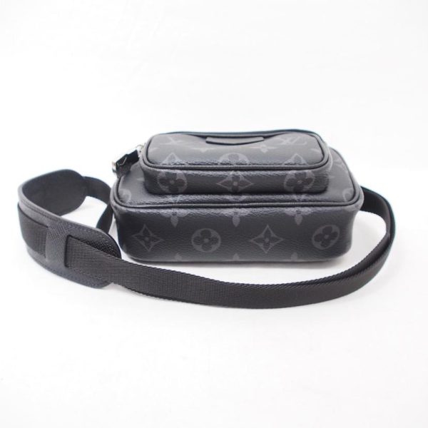 40971 4 Louis Vuitton Outdoor Pochette Tigarama Black