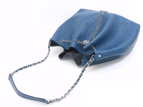 4230300801 04 Chanel Punching Matelasse Drawstring Chain Caviar Skin Shoulder Bag Blue