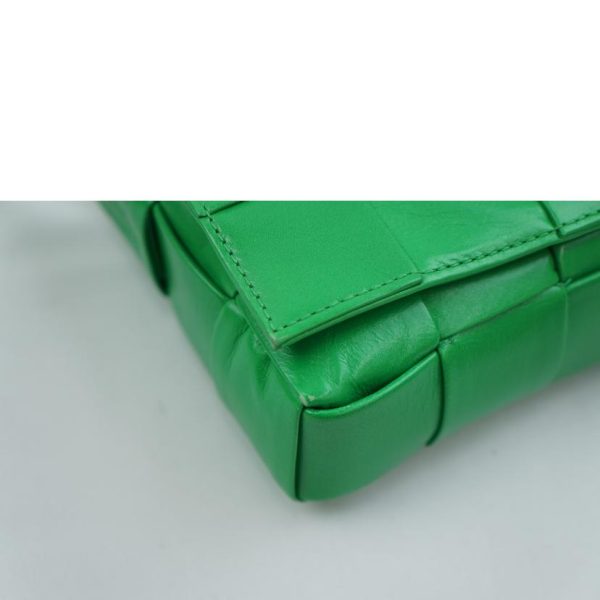 46114 7 Bottega Veneta Cassette Leather Shoulder Bag Green