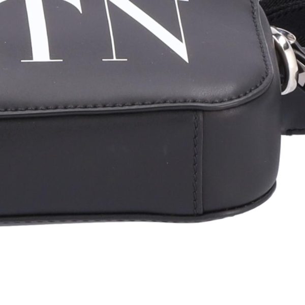 48890 7 Valentino Leather Pochette Body Bag Black