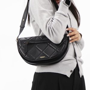 4b b16 00116 01 IL BISONTE Piccada Shoulder Bag Black