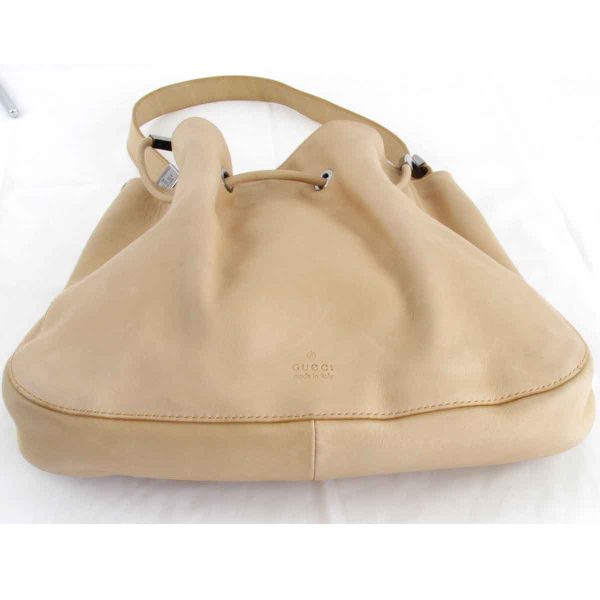 5204240408677t 5 Gucci Leather Shoulder Bag Beige