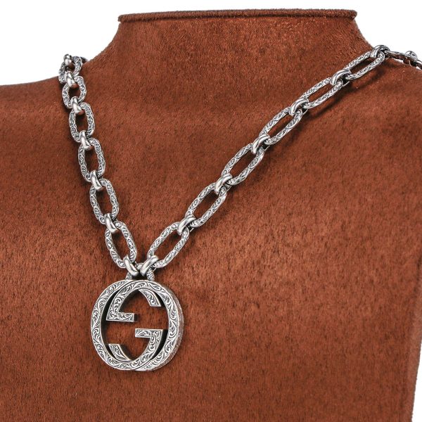 524890 j8400 0811 02 Gucci Interlocking G Necklace Silver