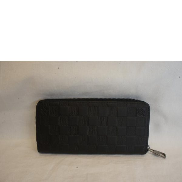 55574 2 Louis Vuitton Zippy Vertical Taiga Leather Wallet