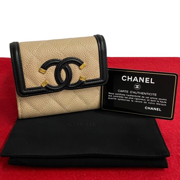 5sbl a2807490 1 Chanel Caviar Skin CC Filigree Matelasse Leather Bifold Wallet Beige Black