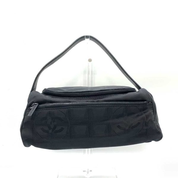 6 cha231027 2ta Chanel Cosmetic Pouch Travel Line Vanity Bag Black