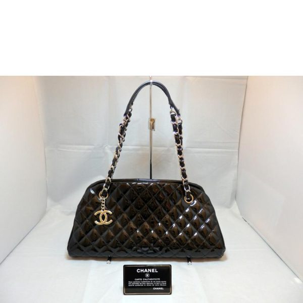 62485 8 Chanel Enamel Chain Tote