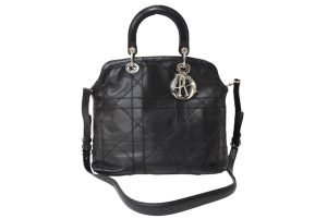 65038 d1 Louis Vuitton Neverfull MM Monogram Bag Sleaze