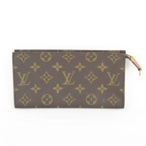 6504240408821t 1 LOUIS VUITTON Nile Shoulder Bag Monogram Brown