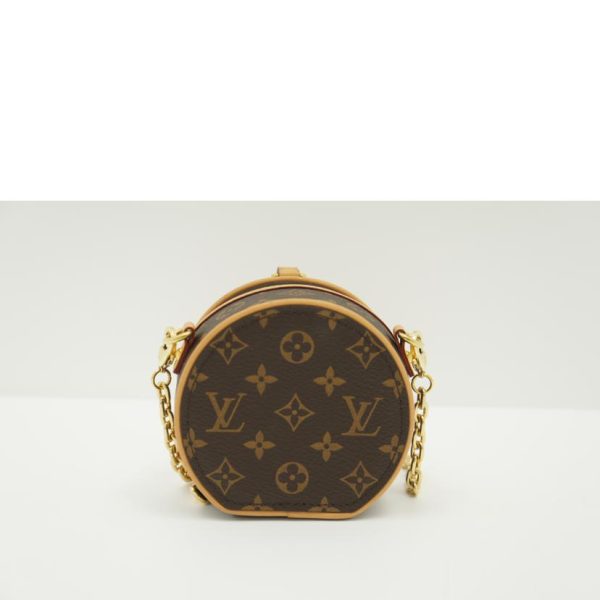 66071 2 Louis Vuitton Boite Chapeau Necklace Monogram Brown