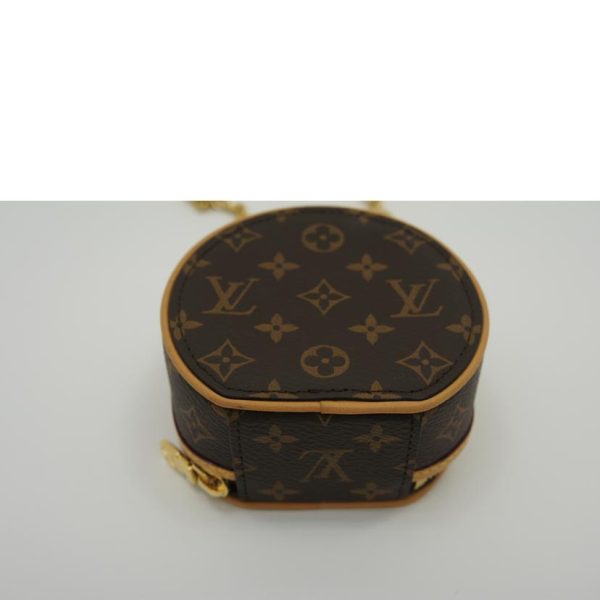 66071 7 Louis Vuitton Boite Chapeau Necklace Monogram Brown