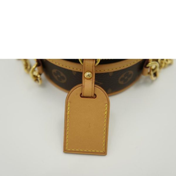 66071 8 Louis Vuitton Boite Chapeau Necklace Monogram Brown