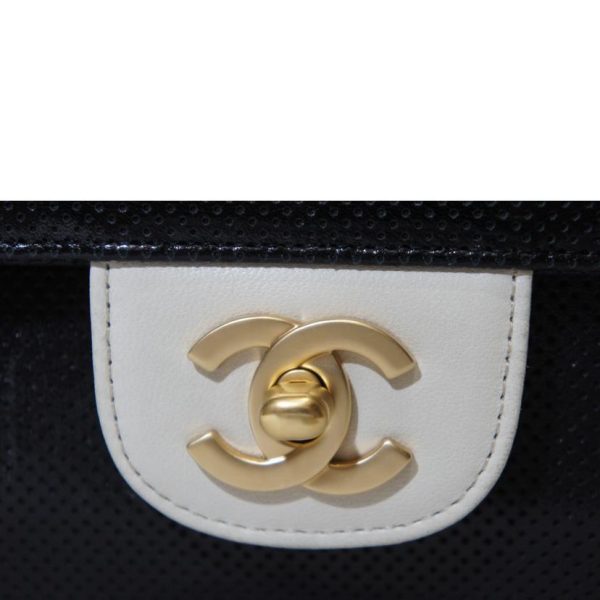 68020 7 Chanel Punching Shoulder Bag Black