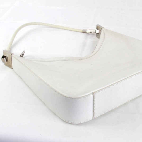 6874240107669t 4 Gucci One Shoulder Bag Leather White