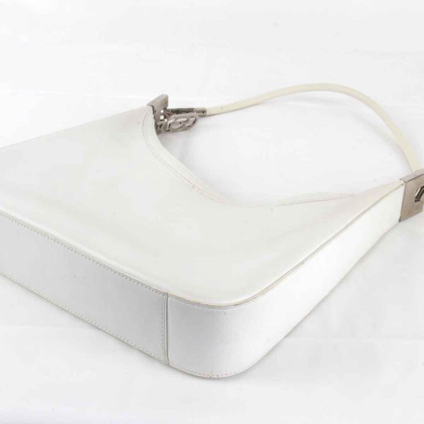 6874240107669t 5 Gucci One Shoulder Bag Leather White