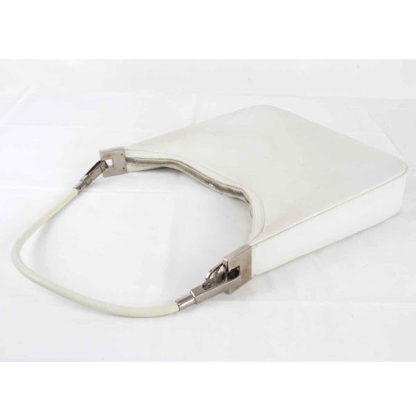 6874240107669t 6 Gucci One Shoulder Bag Leather White