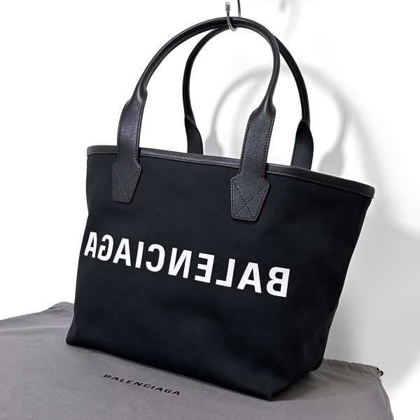 692068 2 2 Balenciaga Mirror Logo Tote Bag Leather Black