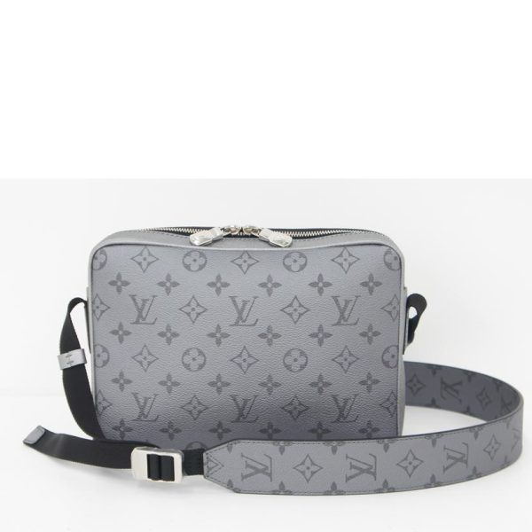 69957 2 Louis Vuitton Outdoor Messenger Bag Black