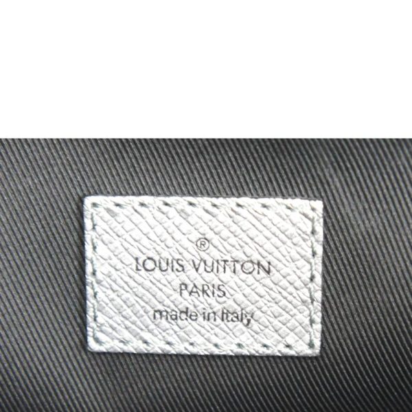 69957 6 Louis Vuitton Outdoor Messenger Bag Black