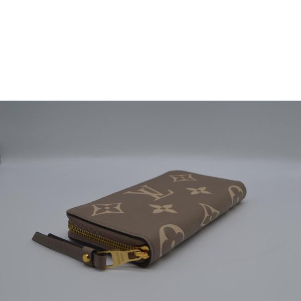 70144 3 Louis Vuitton Zippy Wallet Empreinte Creme