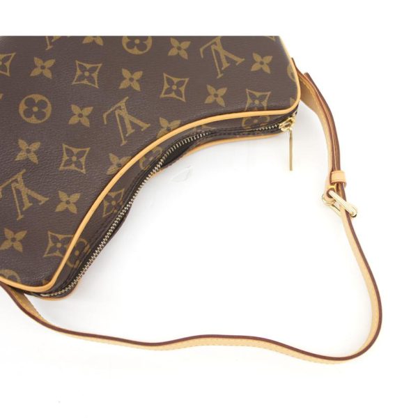 70676 4 Louis Vuitton Croissant Monogram