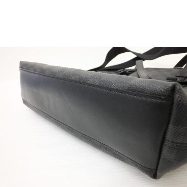 71703 6 Louis Vuitton Skyline Graphite