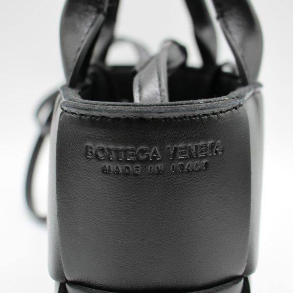 729029 vcqc2 3 Bottega Veneta Spring Summer Black