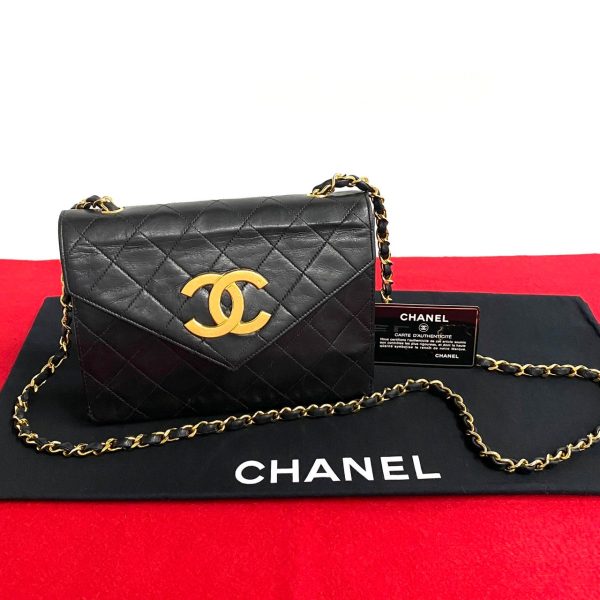 762k762 30684 1 Chanel Matelasse Lambskin Chain Shoulder Bag Pochette Black