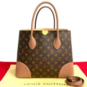 771a770 36844 1 Louis Vuitton Hampstead MM Damier Azur Tote Bag White