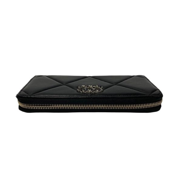 771a771 35096 5 Chanel 19 Matelasse Lambskin Round Zip Long Wallet Black